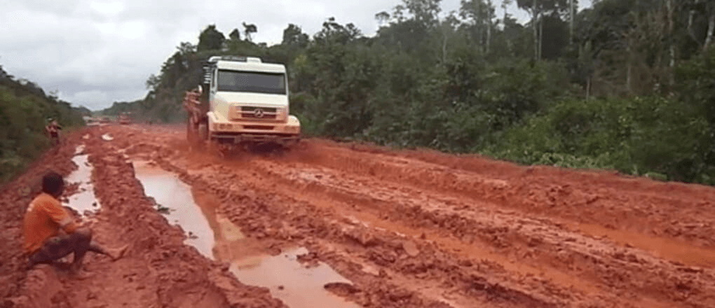 Rodovia BR-230, no Pará, recebe obras de pavimentação - Estradas